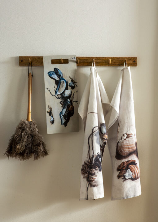Art trivet and kitchen towel "Snäck-serien" by Frickum ART